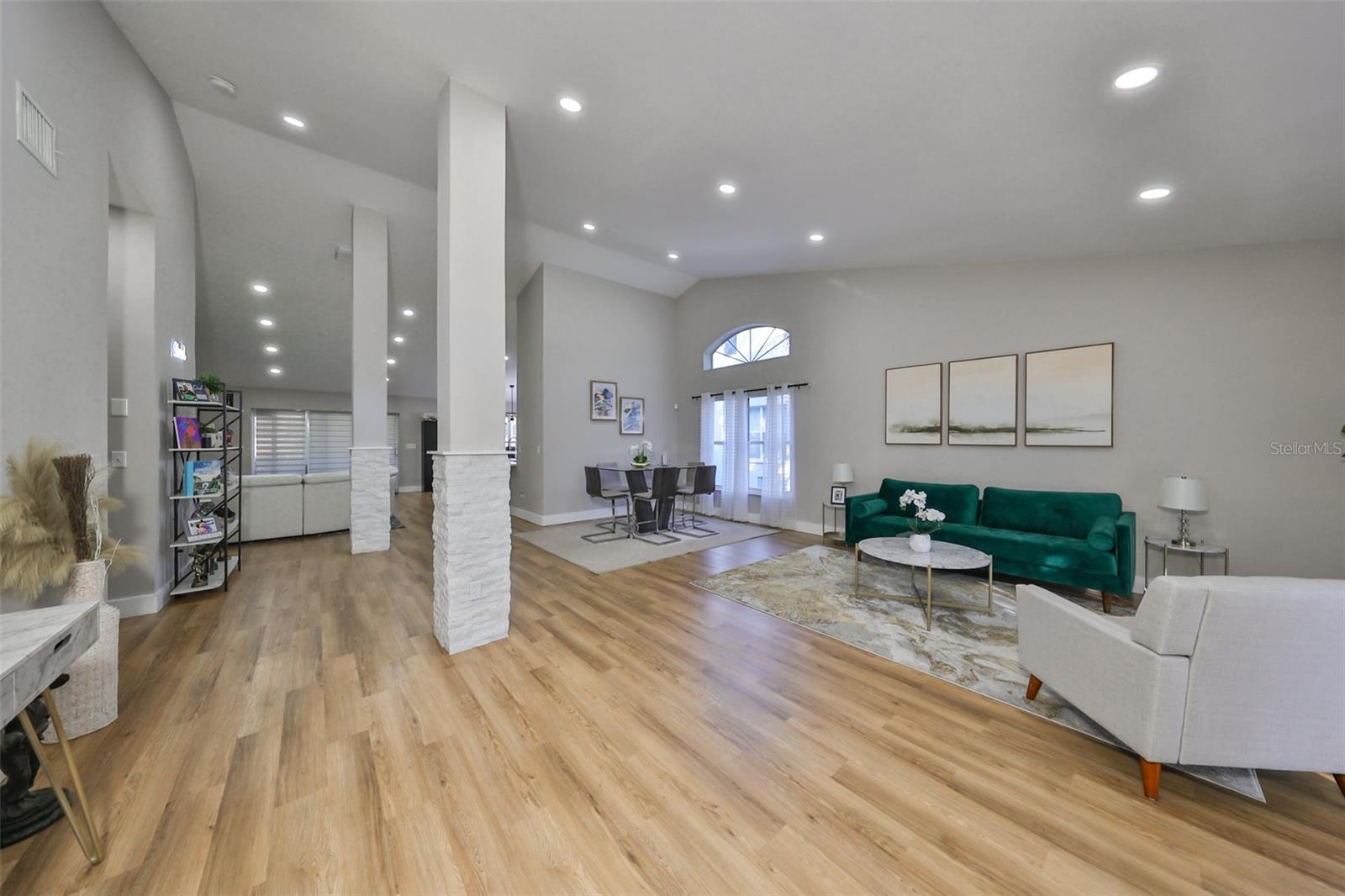 9309 Hampshire Park, Tampa, FL 33647