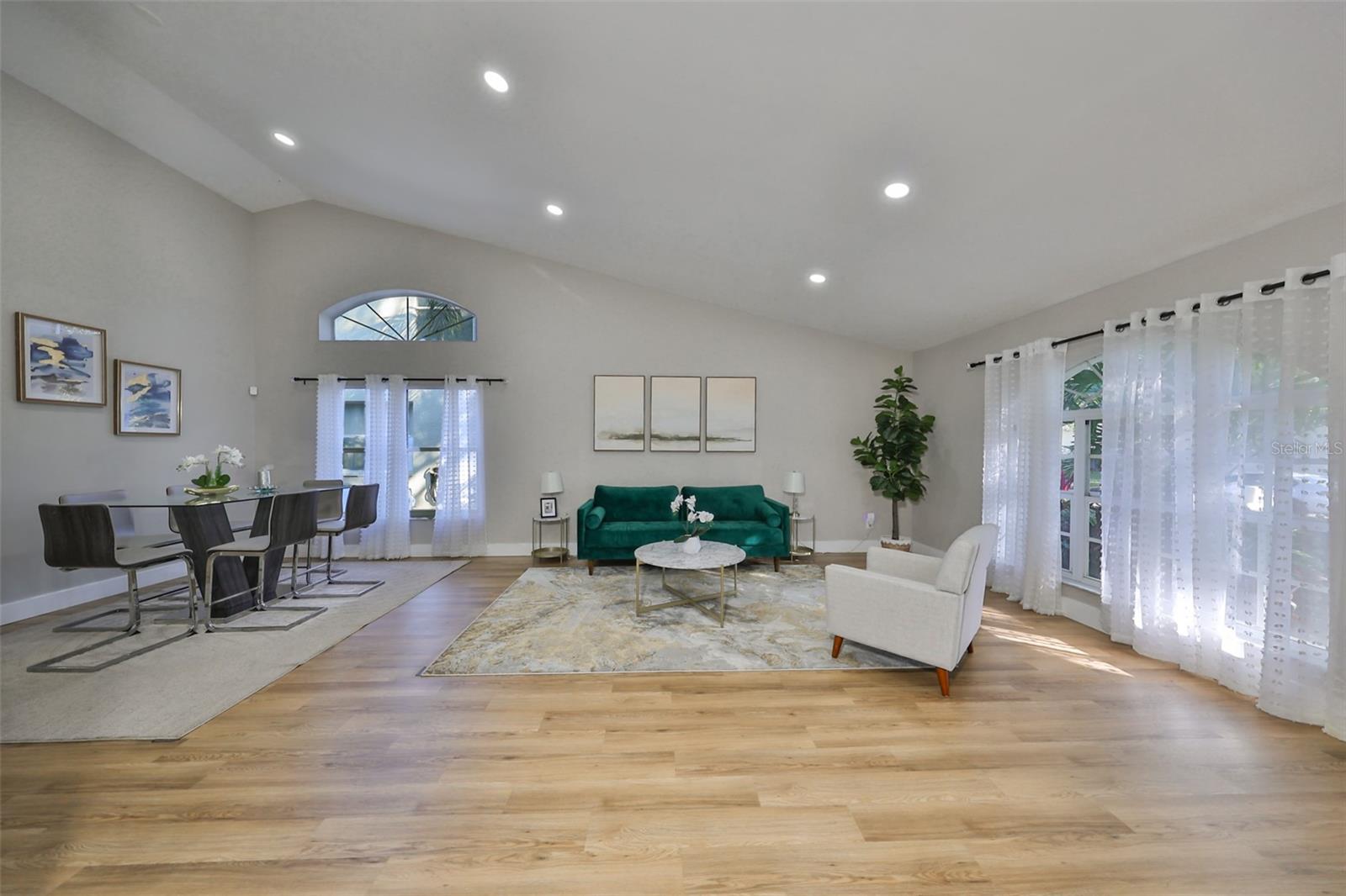 9309 Hampshire Park, Tampa, FL 33647