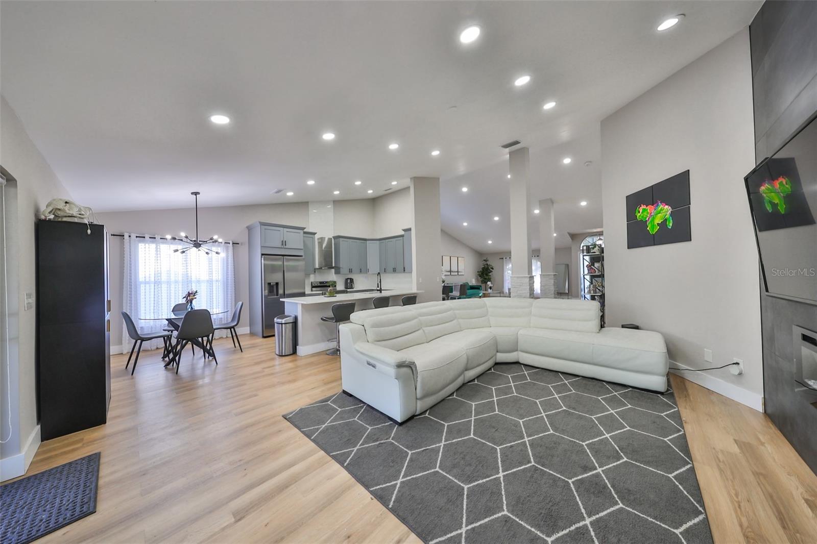 9309 Hampshire Park, Tampa, FL 33647