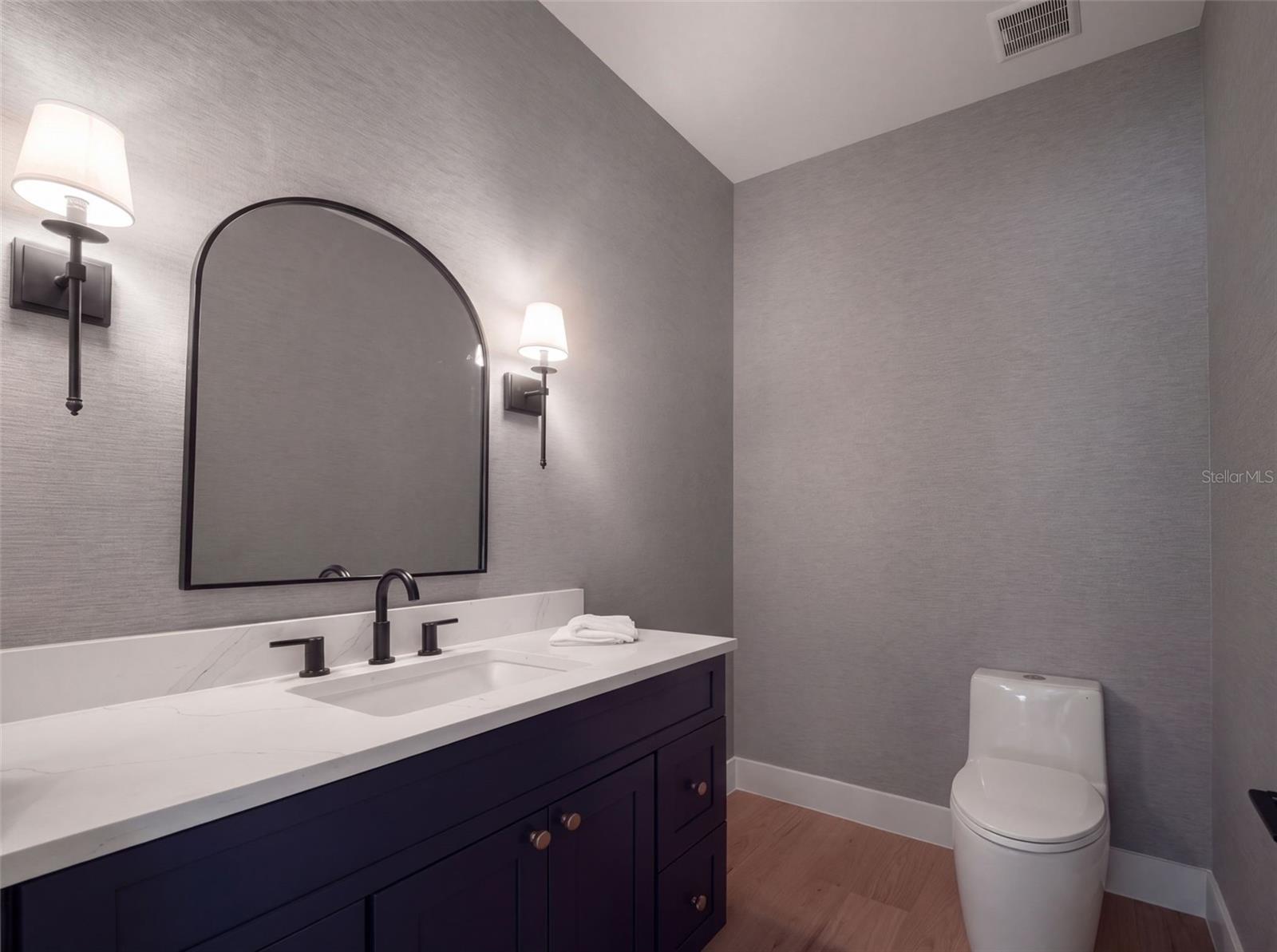 1000 Forest, Orlando, FL 32803