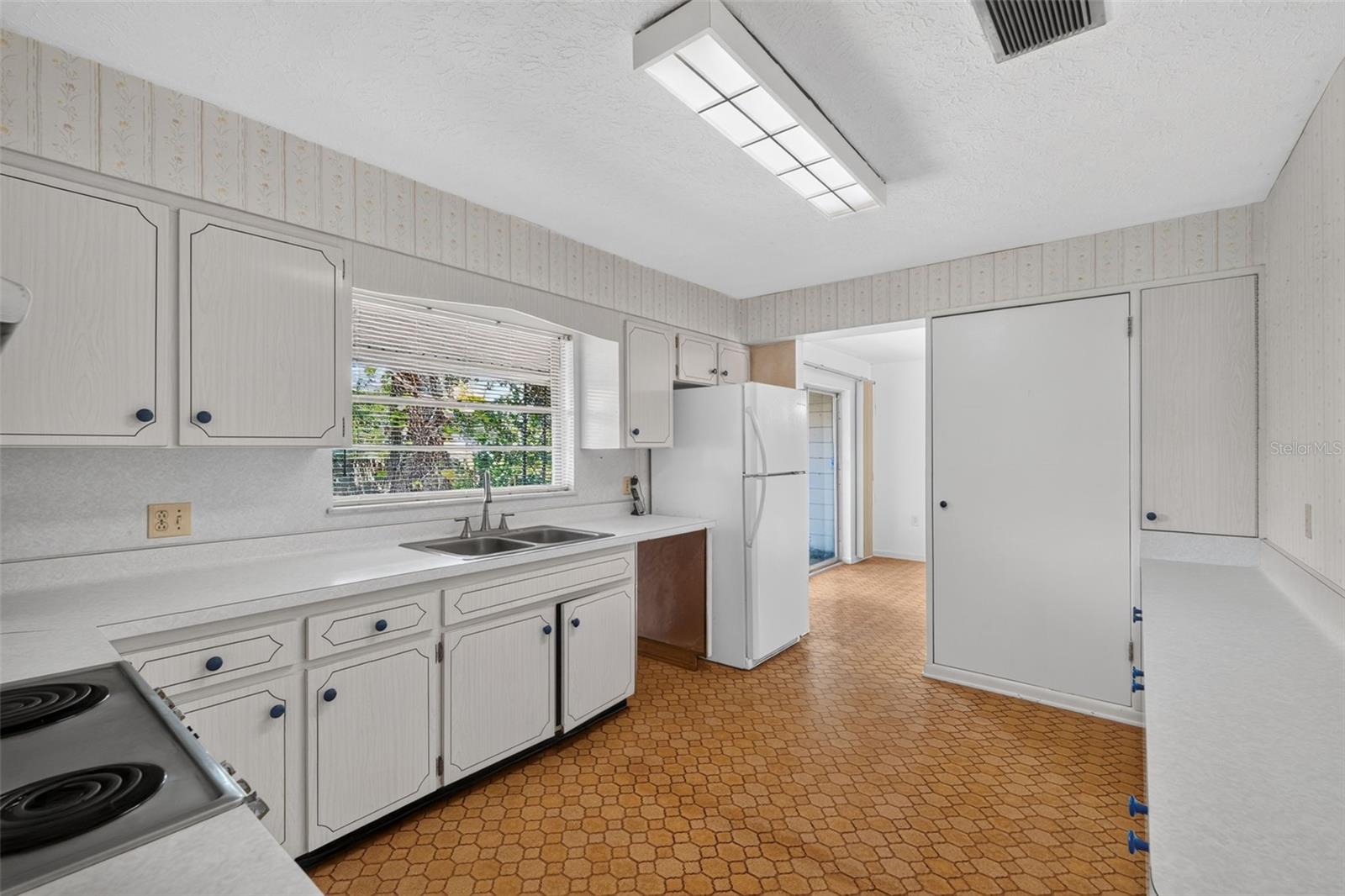 601 Winham, Tampa, FL 33619