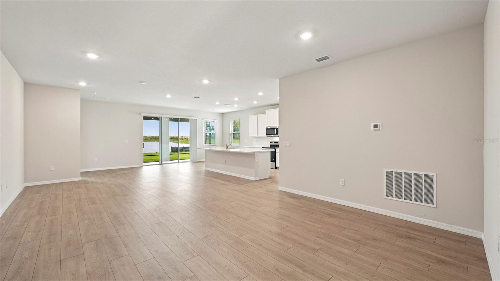 18112 Tavernside, Lakewood Ranch, FL 34211
