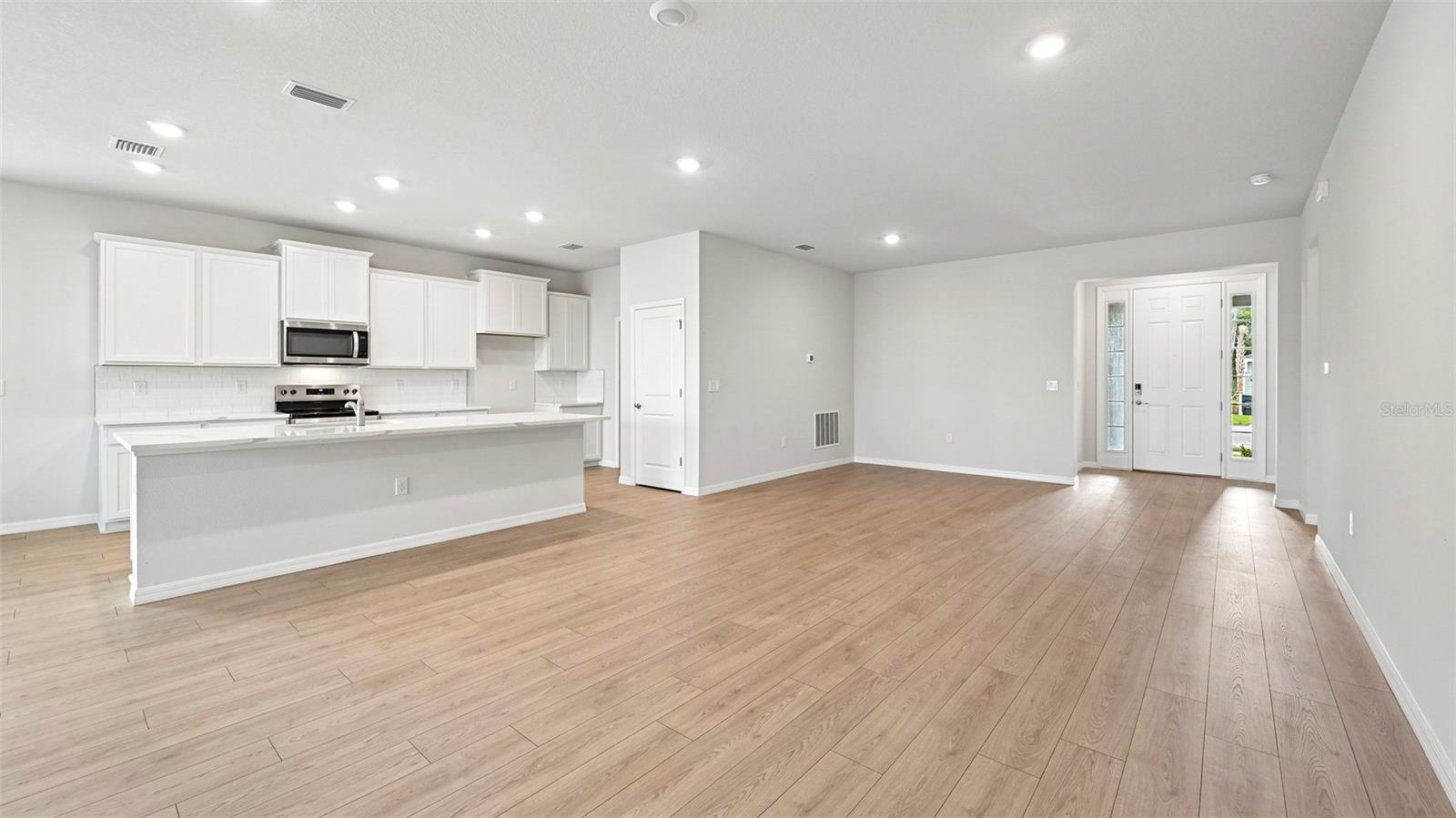 18112 Tavernside, Lakewood Ranch, FL 34211