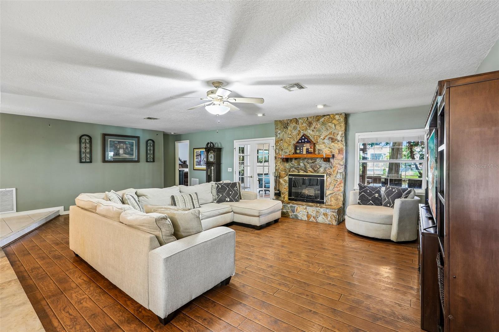 3131 Canal, Palm Harbor, FL 34684