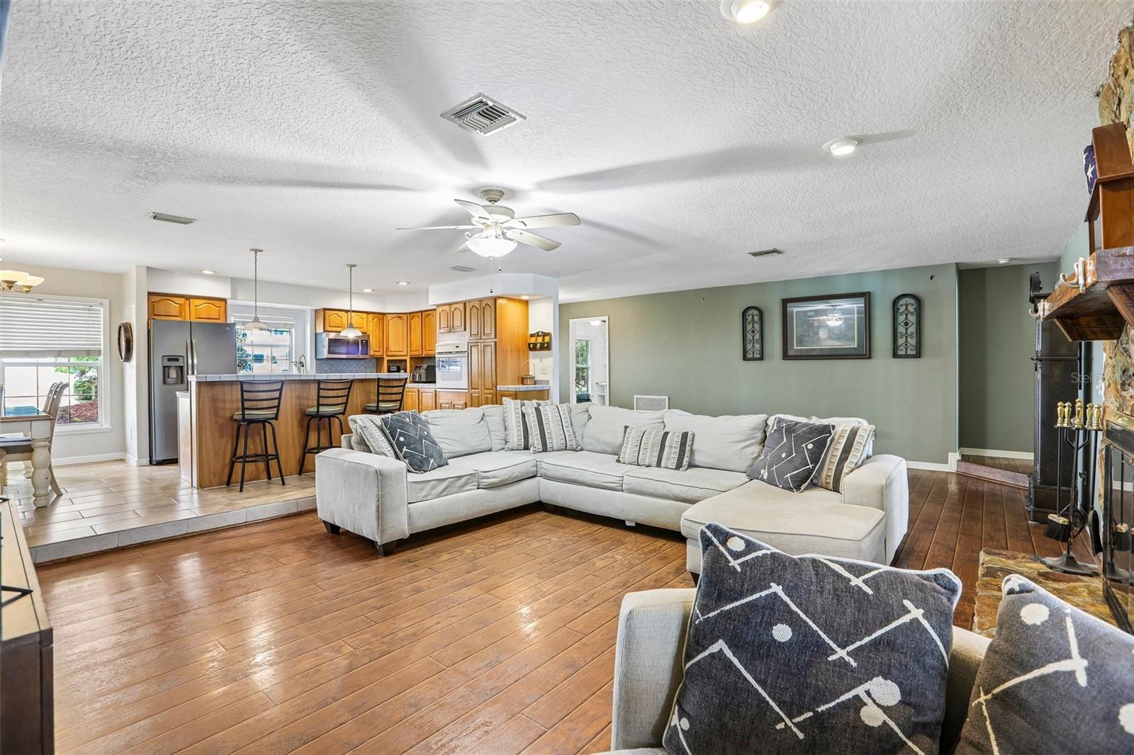 3131 Canal, Palm Harbor, FL 34684