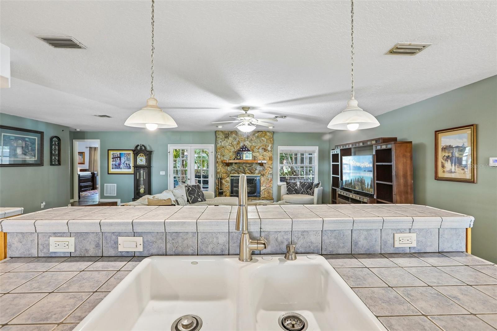 3131 Canal, Palm Harbor, FL 34684