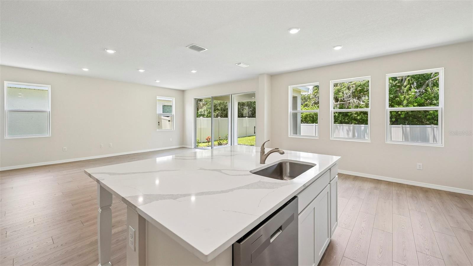 10437 Woodland Garden, Parrish, FL 34219