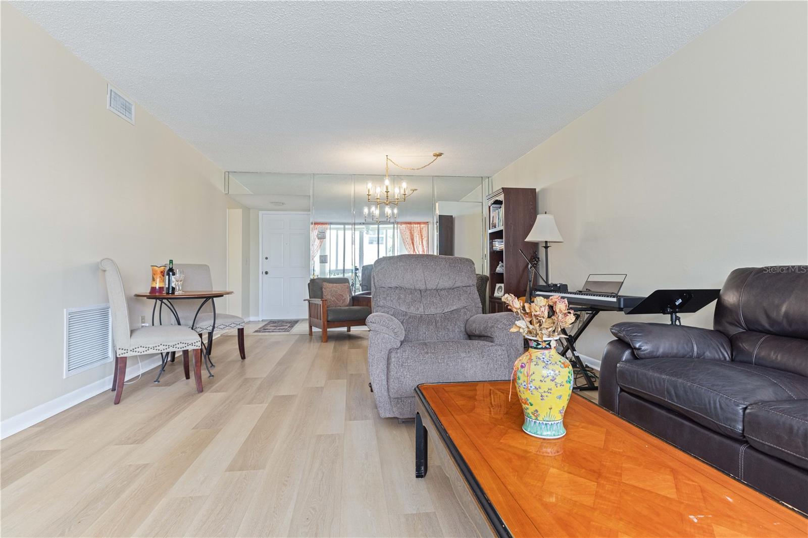 19029 Us Highway 19 Unit 3-1, Clearwater, FL 33764
