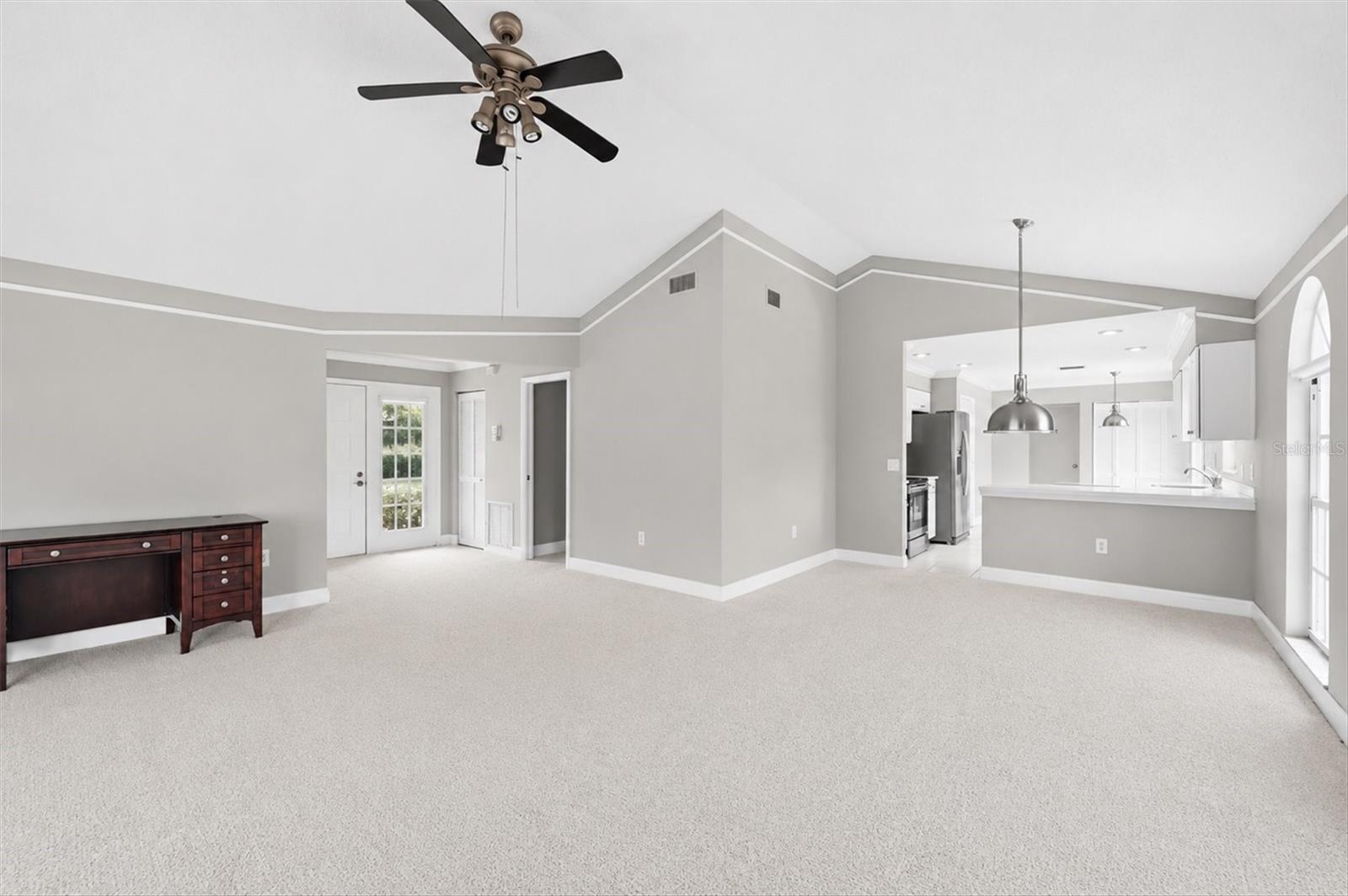 5708 36th, Bradenton, FL 34210