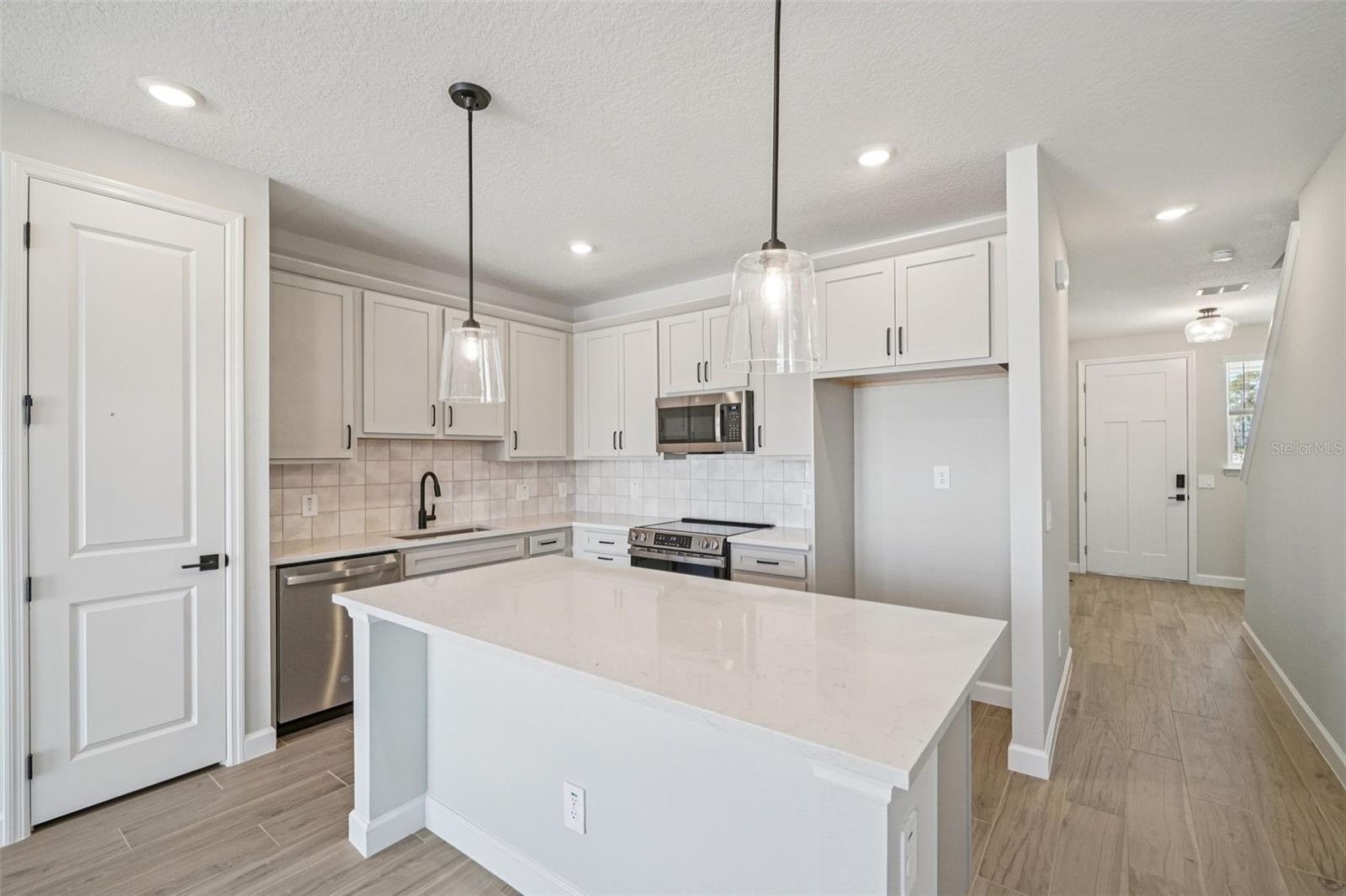 7324 Deer Valley Circle, Tampa, FL 33635