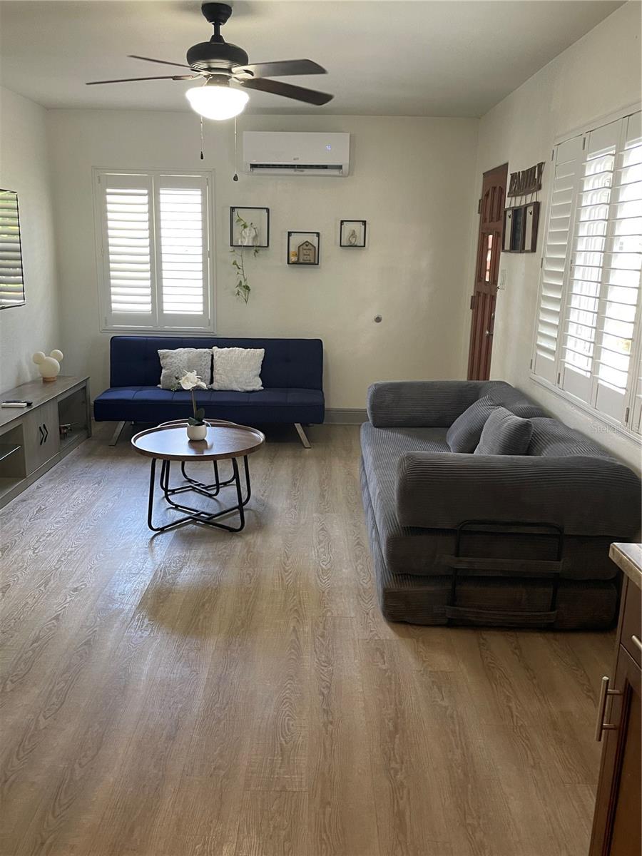 2829 21st, St Petersburg, FL 33713