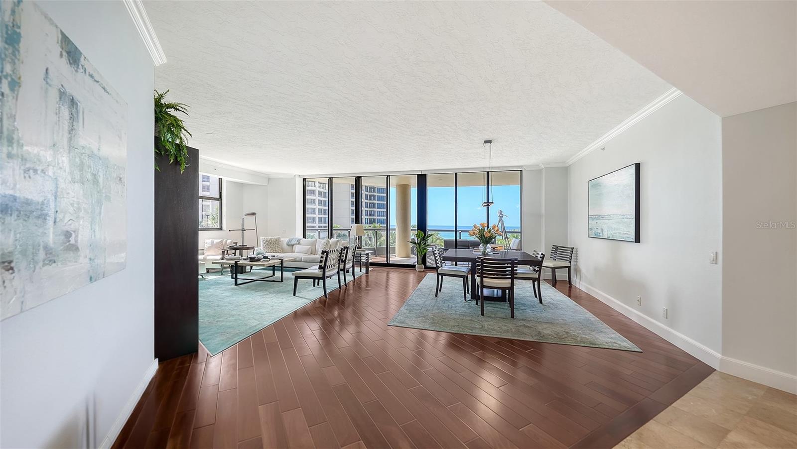 1241 Gulf of Mexico Unit 303, Longboat Key, FL 34228