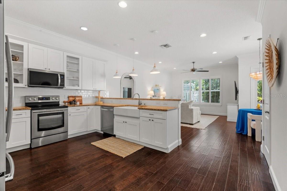 3203 Santiago Unit B, Tampa, FL 33629