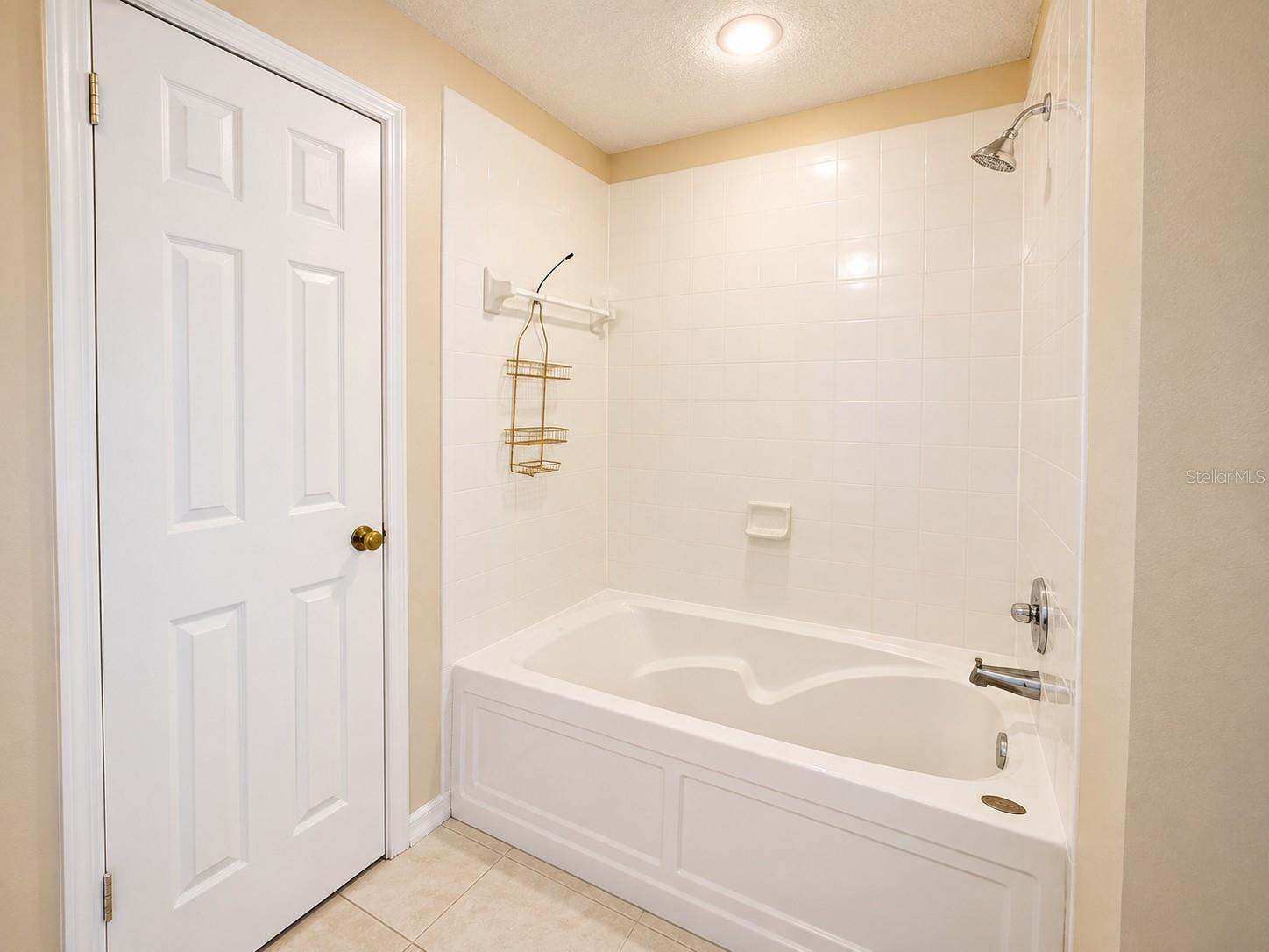 2039 Cypress Bay, Kissimmee, FL 34743