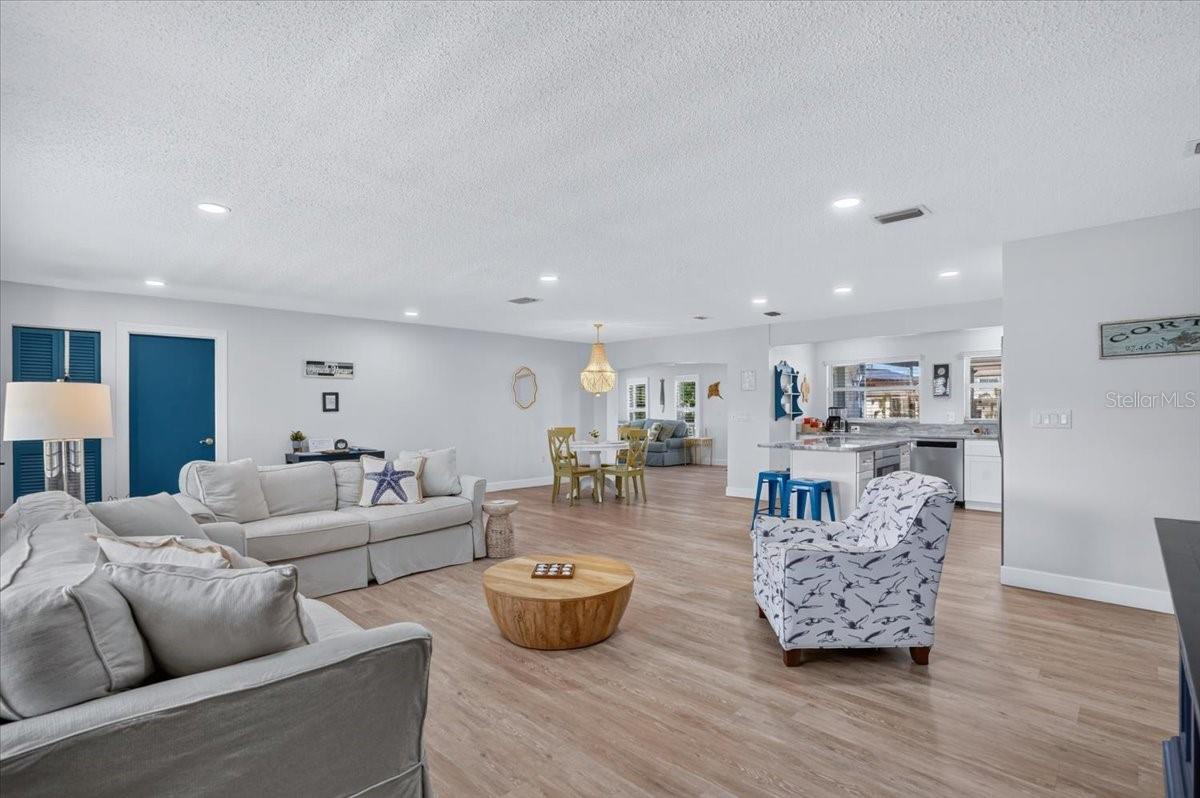 5016 Mangrove Point, Bradenton, FL 34210