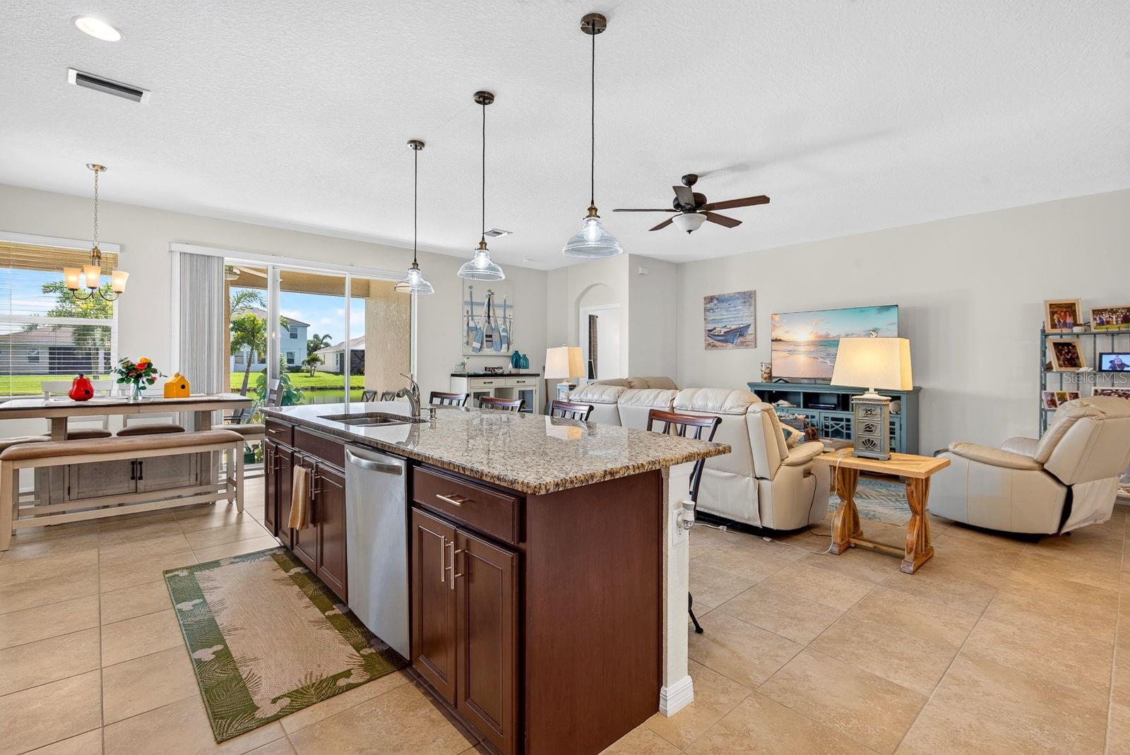 6435 Devesta, Palmetto, FL 34221