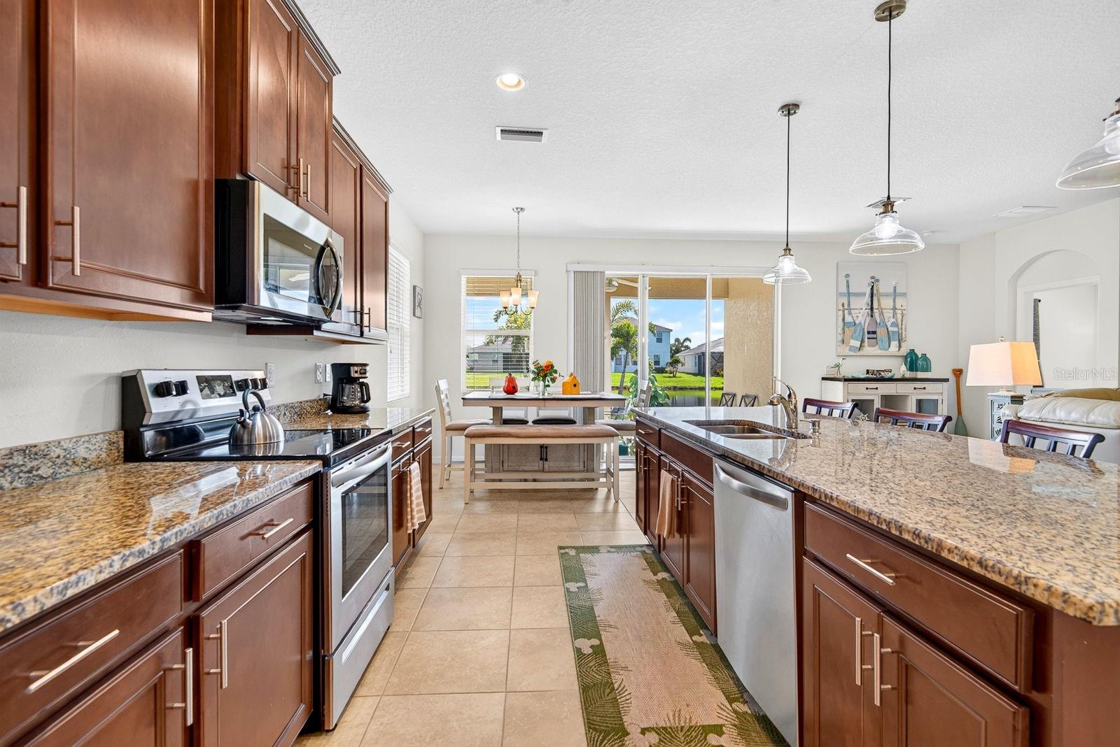 6435 Devesta, Palmetto, FL 34221