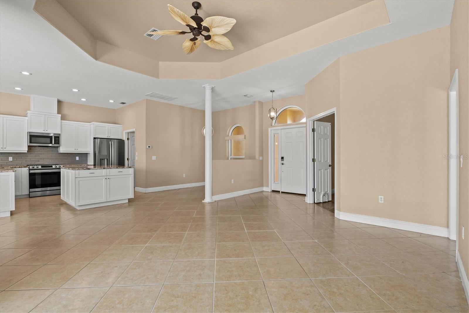 203 Lake Victoria, Englewood, FL 34223