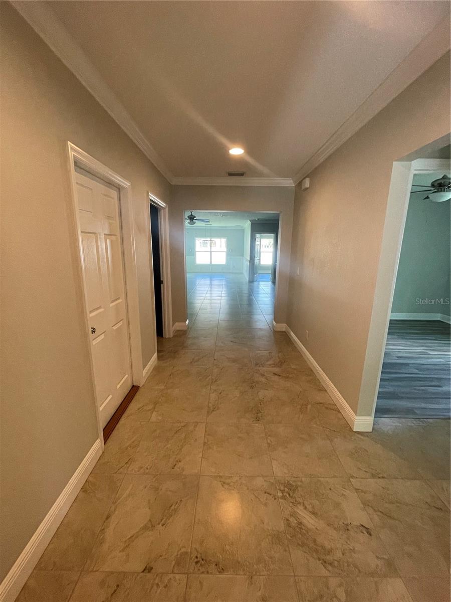 232 Clayton, Brandon, FL 33511