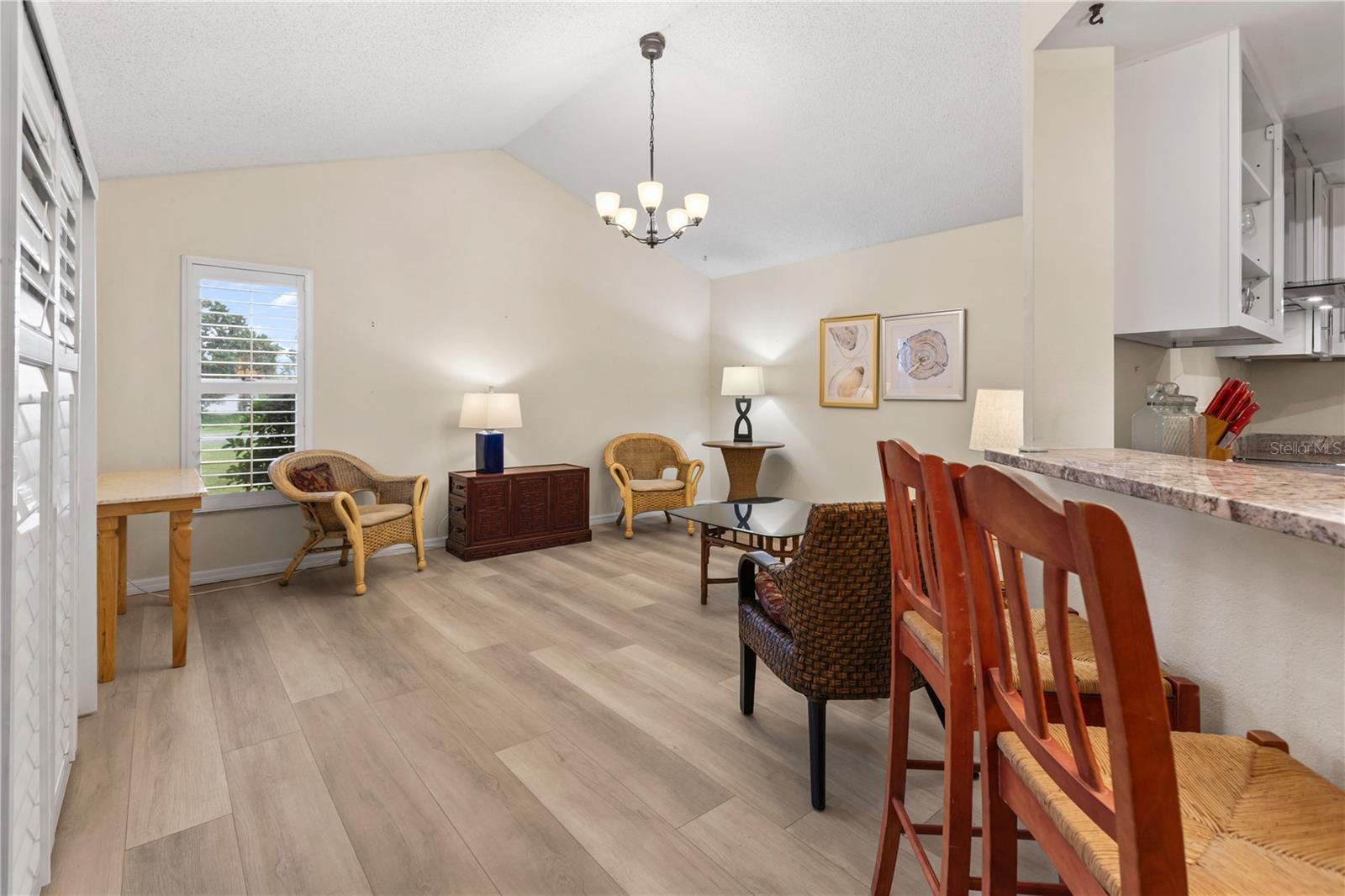 4096 Center Pointe Unit 20b, Sarasota, FL 34233