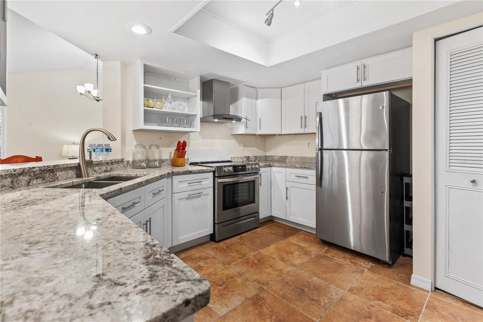 4096 Center Pointe Unit 20b, Sarasota, FL 34233