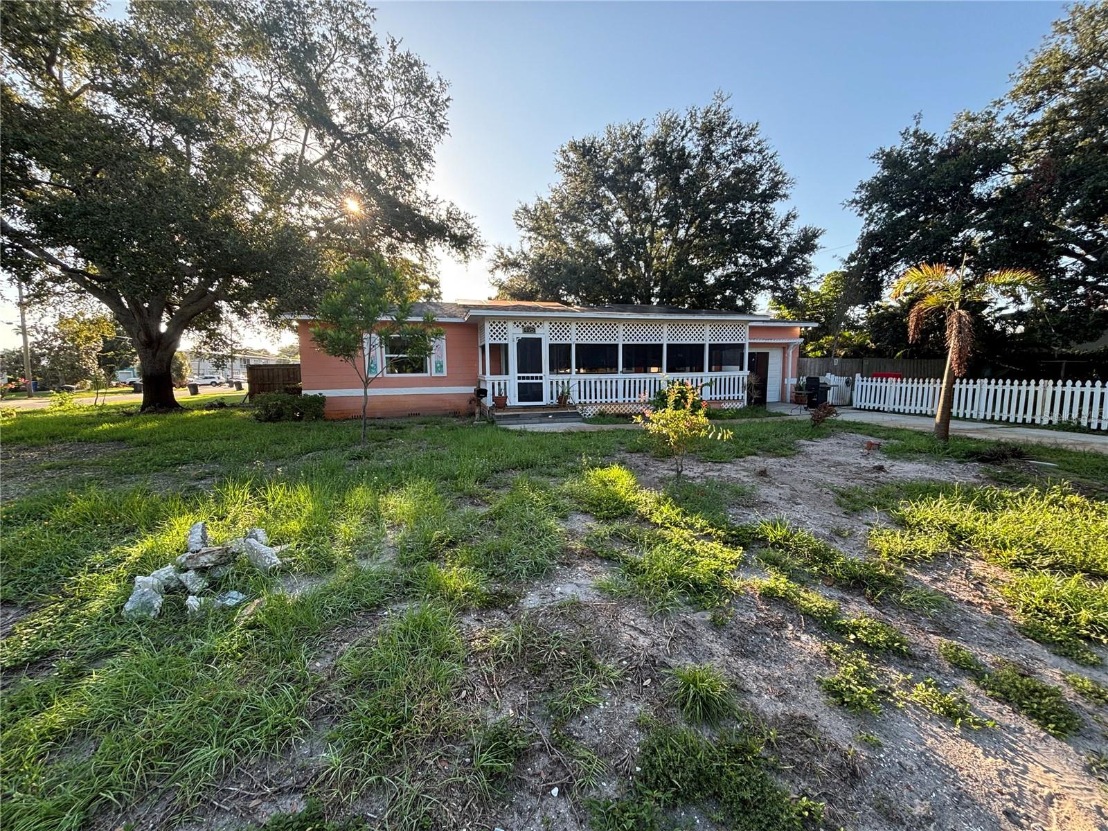 495 60th, St Petersburg, FL 33710