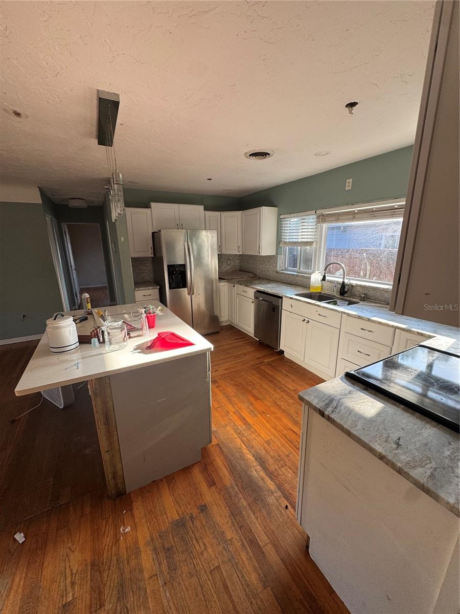 495 60th, St Petersburg, FL 33710
