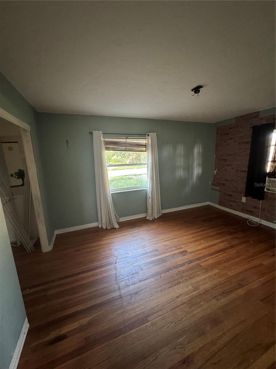 495 60th, St Petersburg, FL 33710