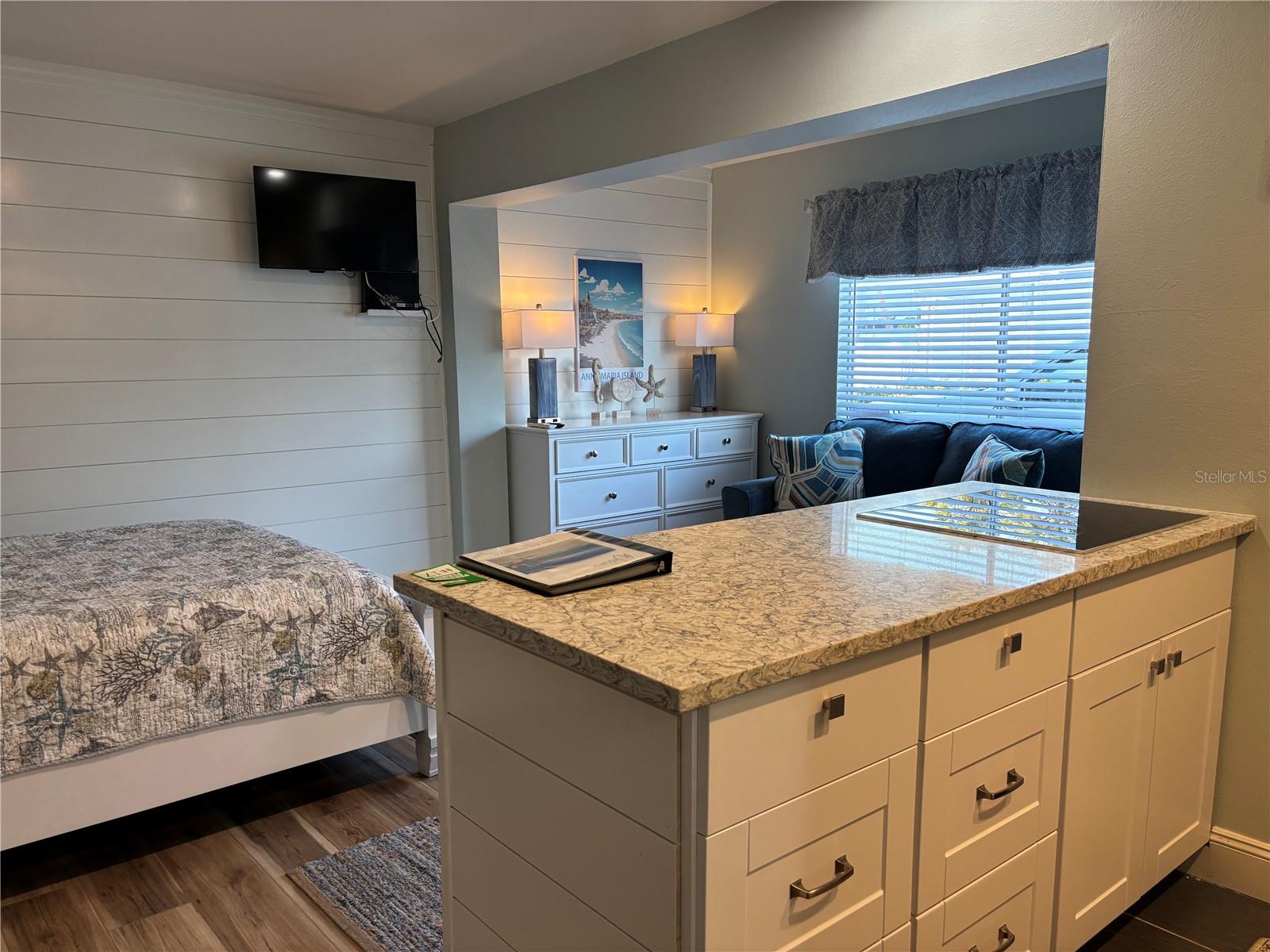 170 Roosevelt Unit 17, Sarasota, FL 34236