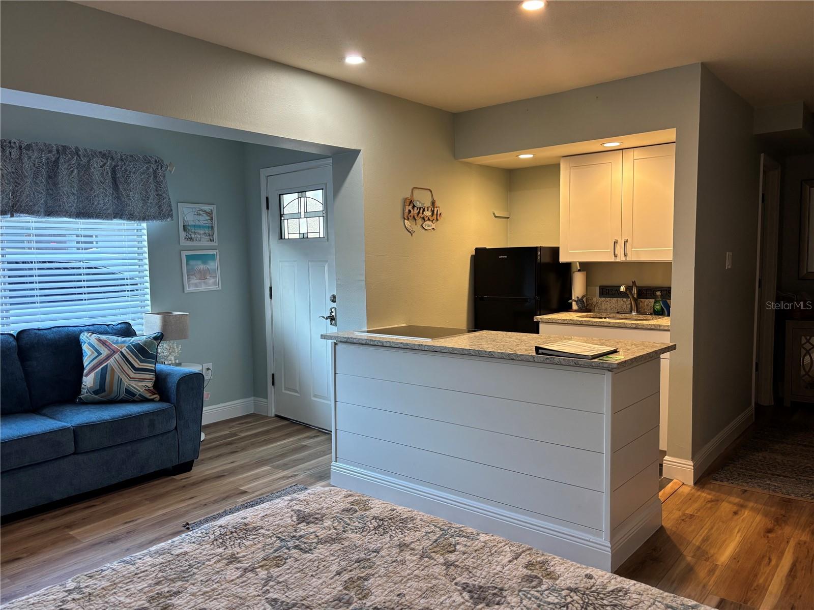 170 Roosevelt Unit 17, Sarasota, FL 34236