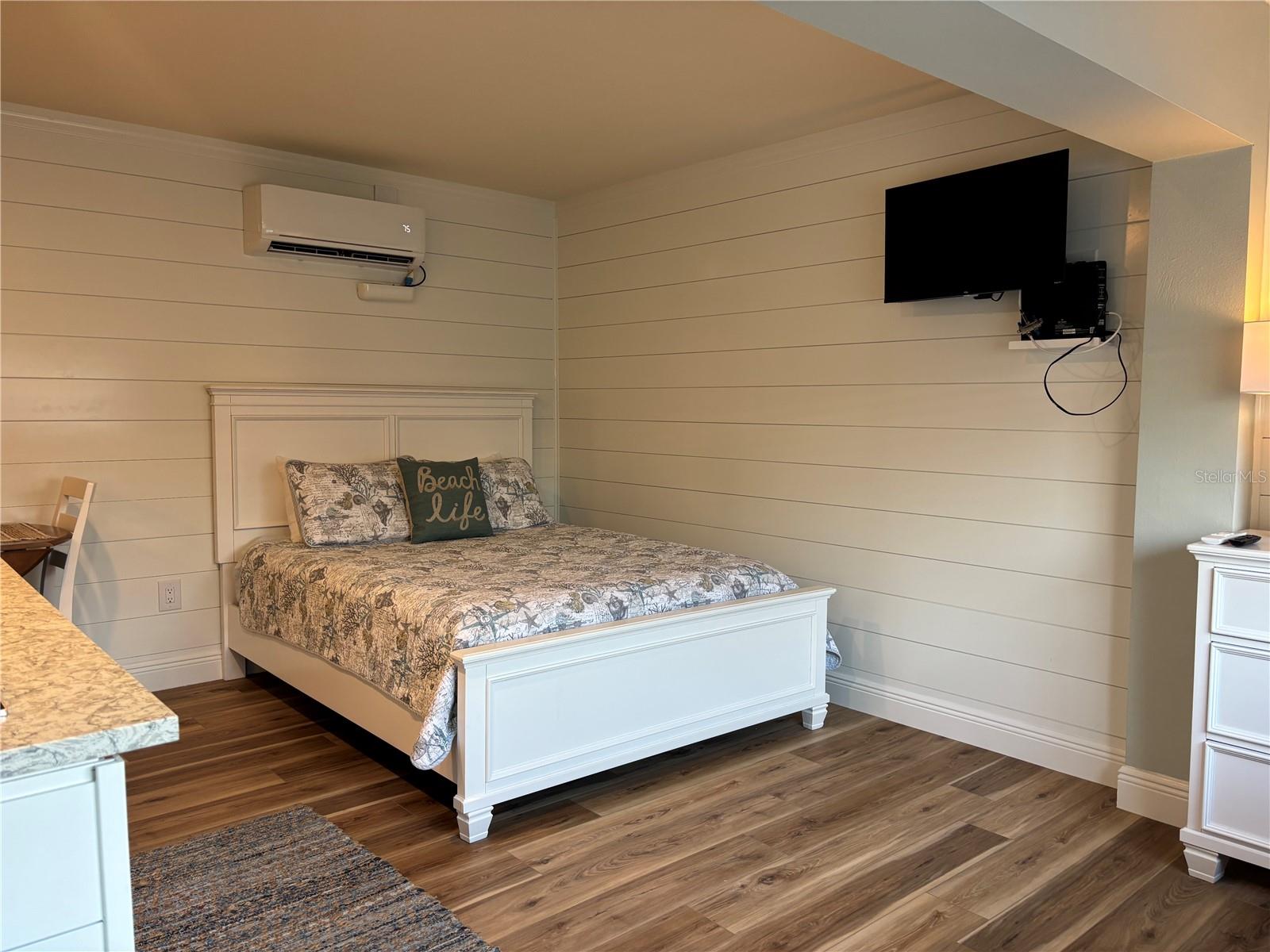 170 Roosevelt Unit 17, Sarasota, FL 34236