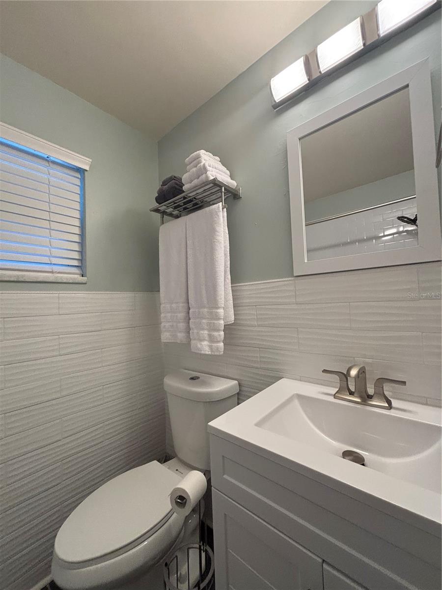 170 Roosevelt Unit 17, Sarasota, FL 34236