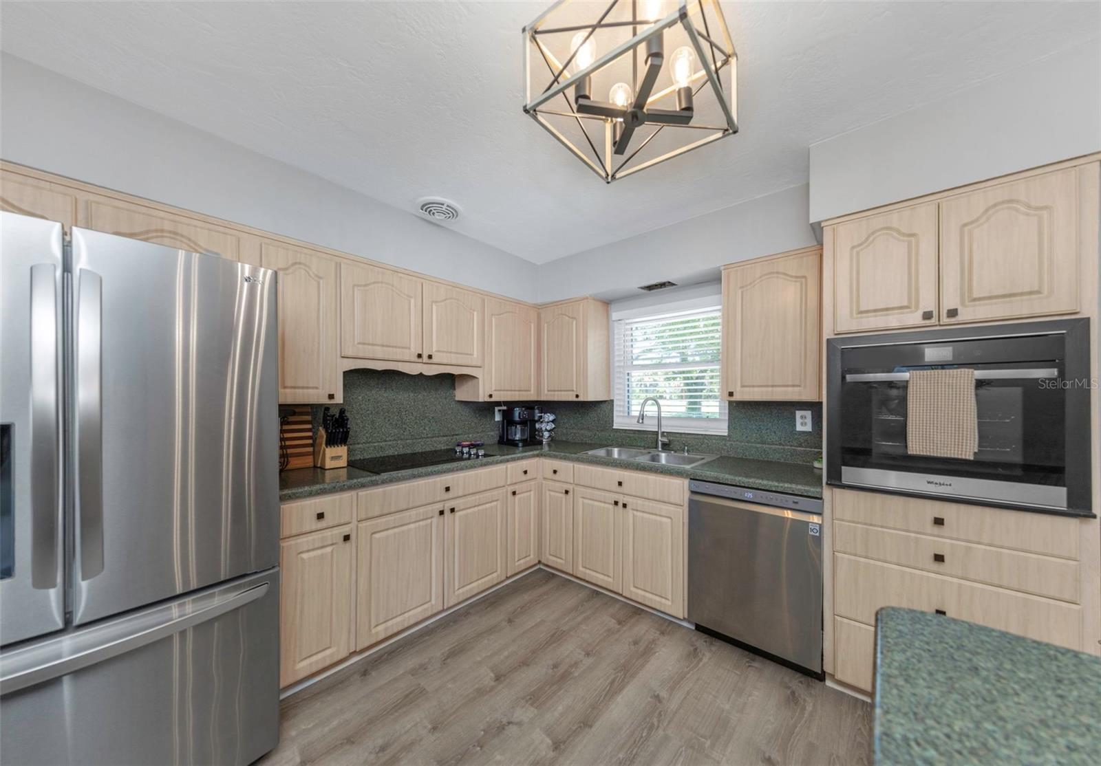 6191 6th, St Petersburg, FL 33707
