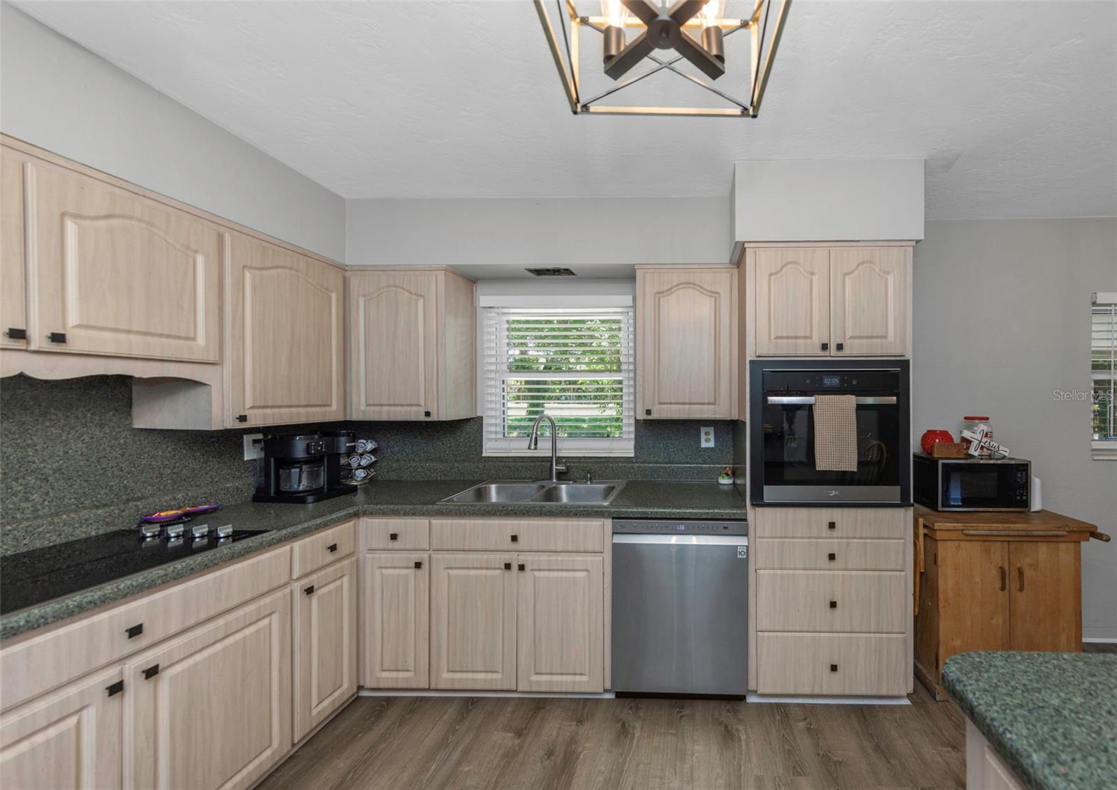 6191 6th, St Petersburg, FL 33707