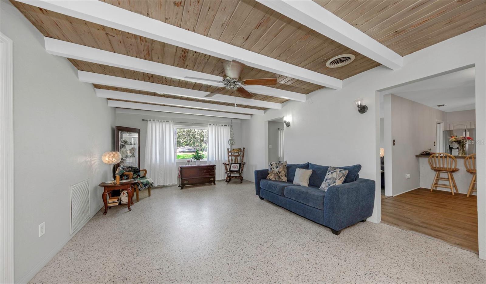 6191 6th, St Petersburg, FL 33707