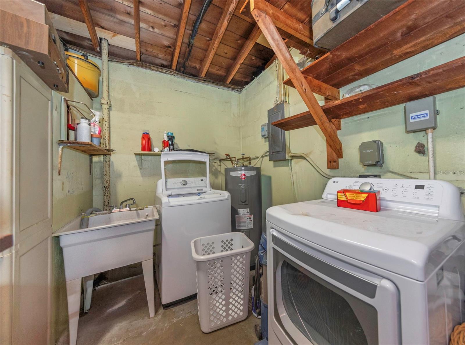 6191 6th, St Petersburg, FL 33707