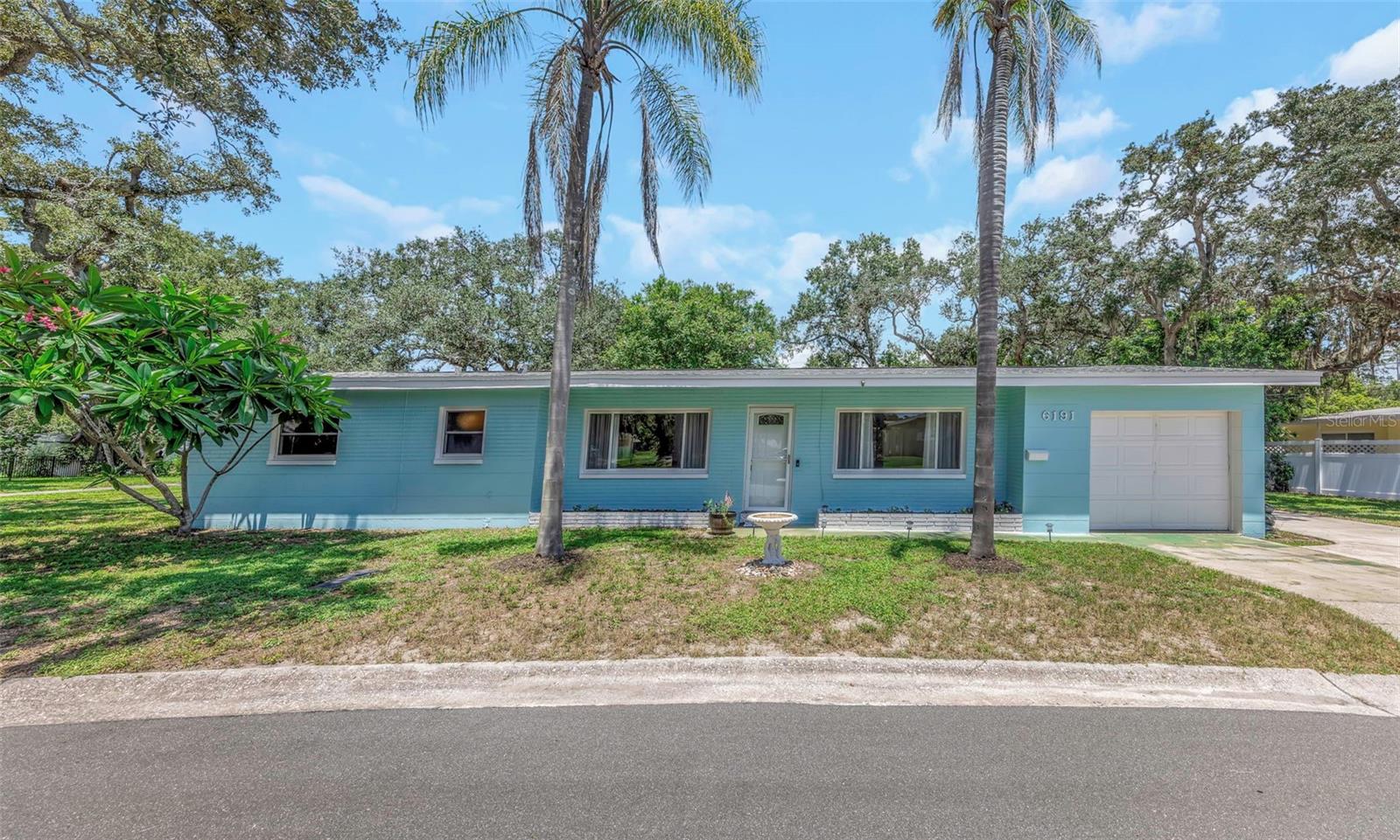 6191 6th, St Petersburg, FL 33707