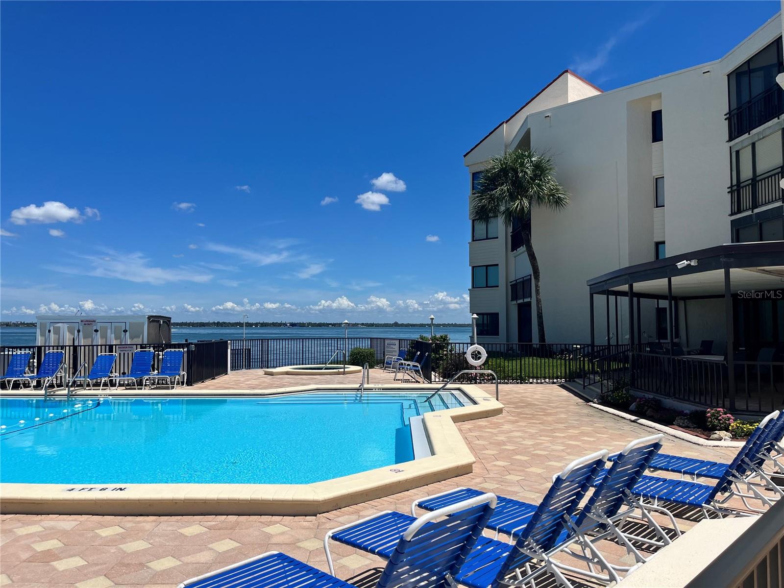 5541 Puerta del Sol Unit 118, St Petersburg, FL 33715