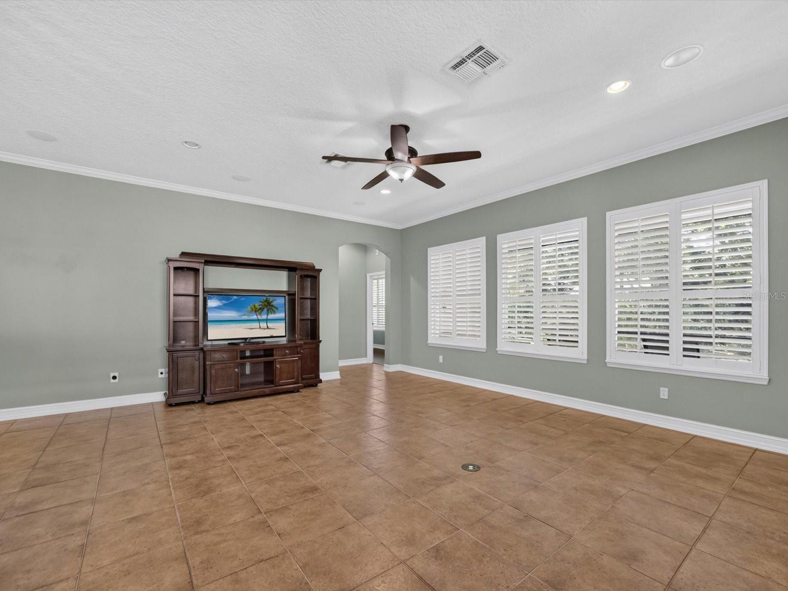 112 Bedford, Deland, FL 32724
