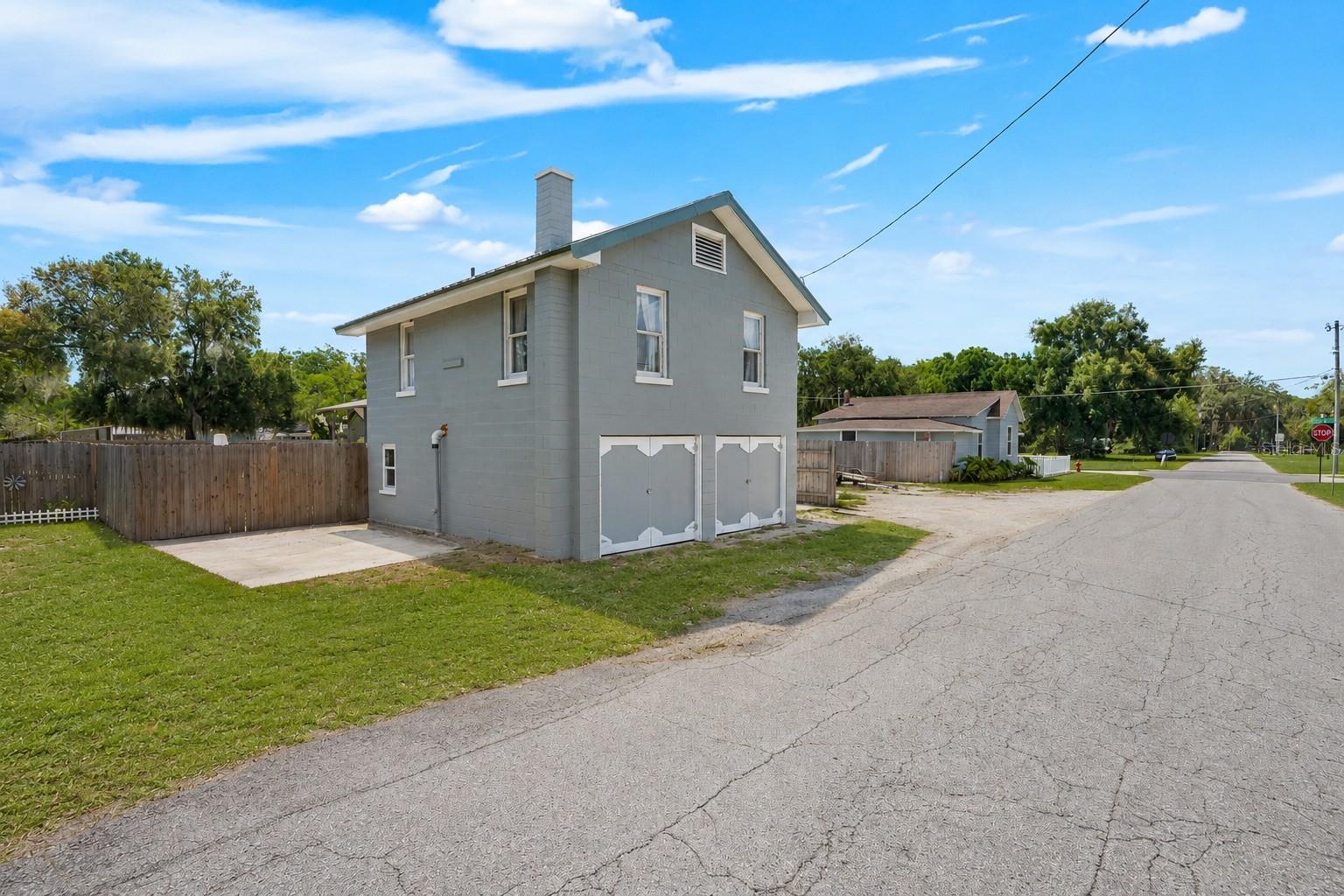 321 Cassady Street, Umatilla, FL 32784