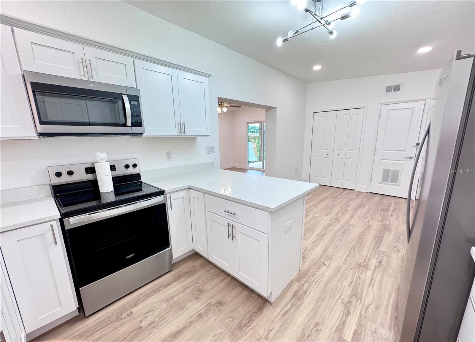 7913 Tidewater, Tampa, FL 33619