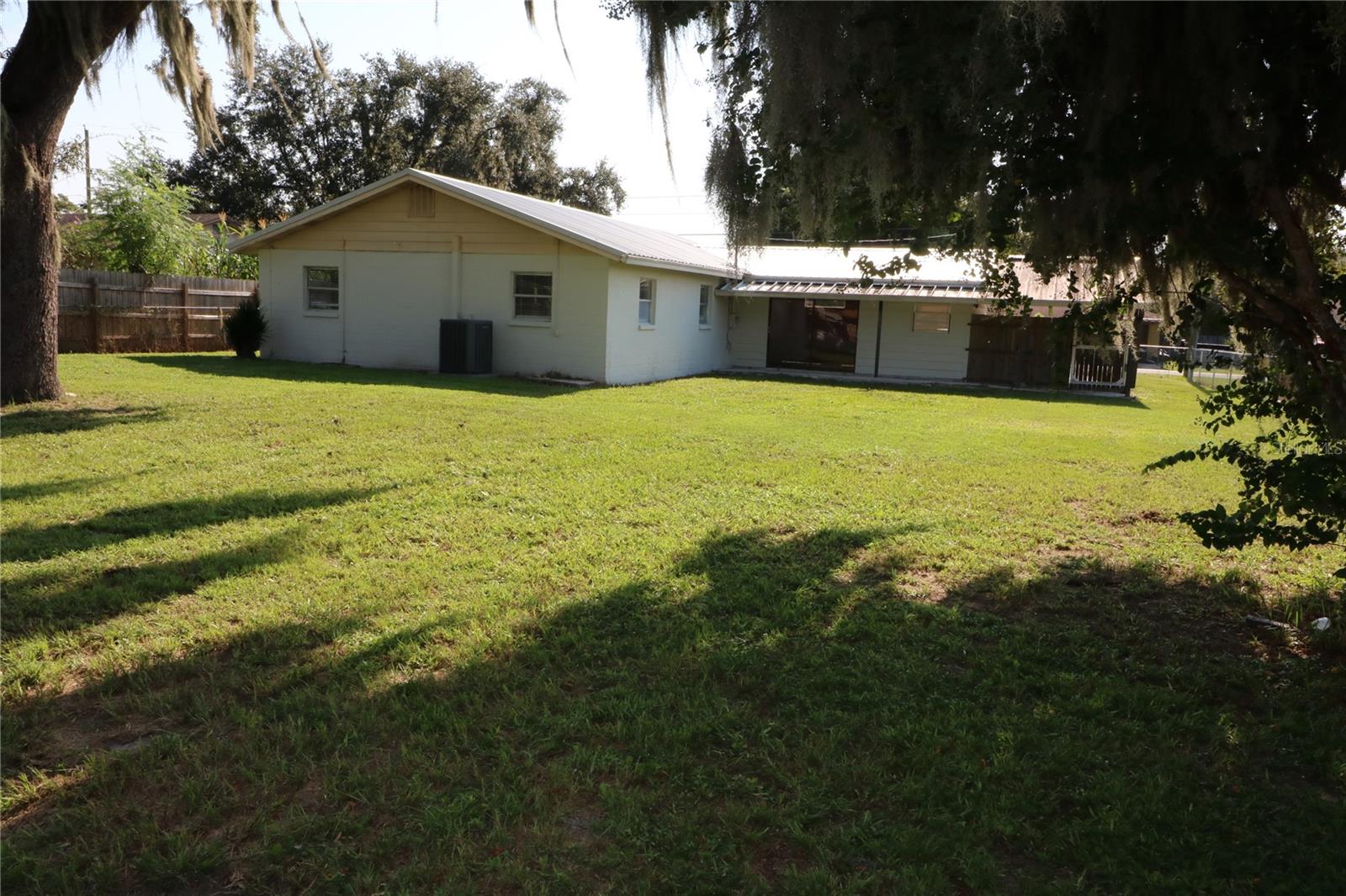 2620 Howard, Mulberry, FL 33860
