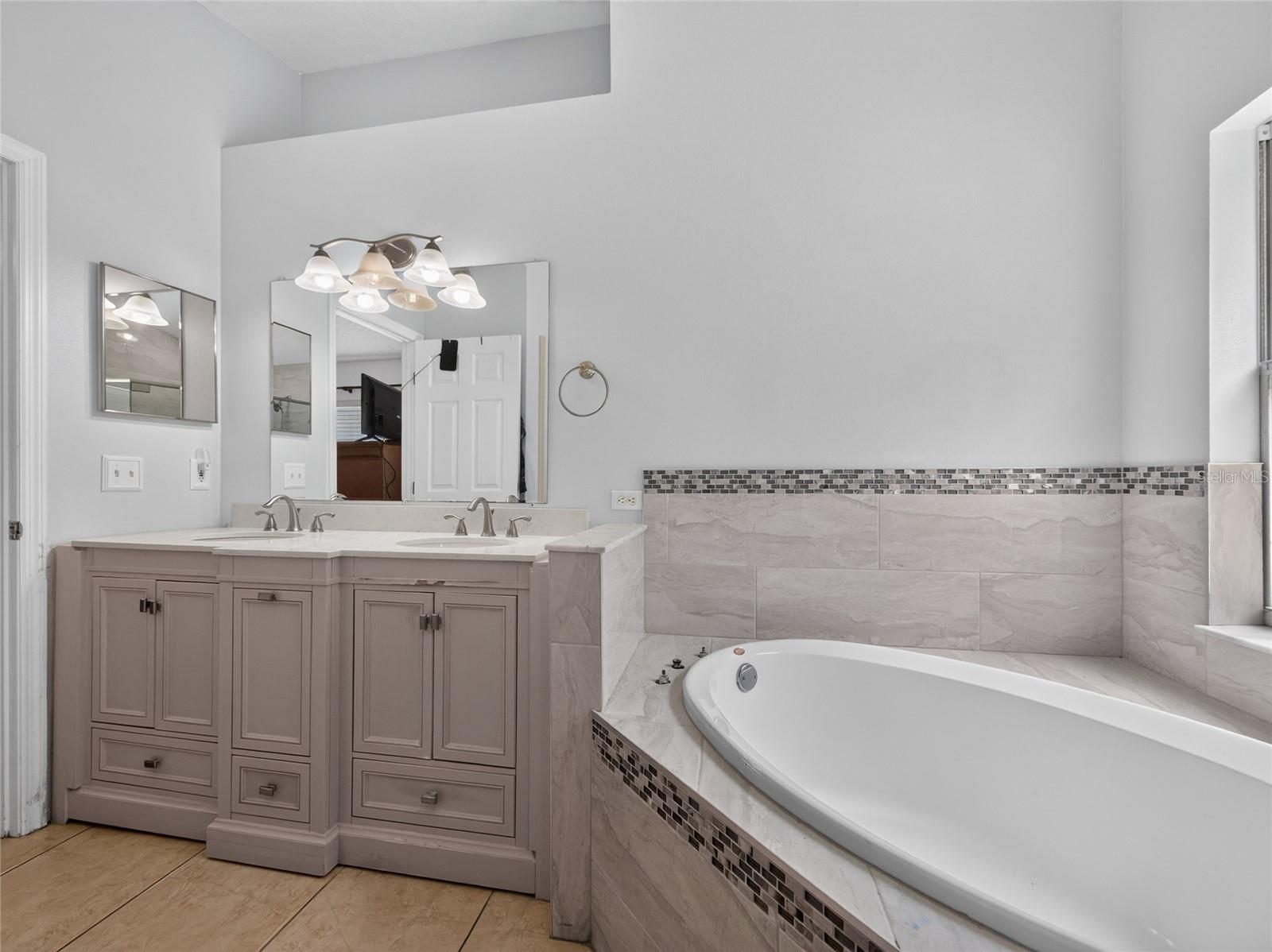 10225 Cody, Orlando, FL 32825