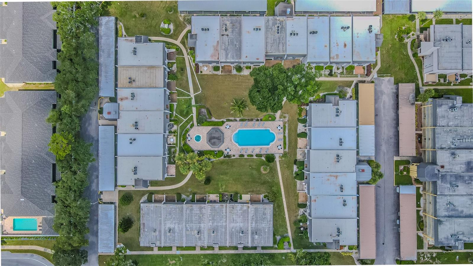 8765 Bardmoor Unit 304, Seminole, FL 33777