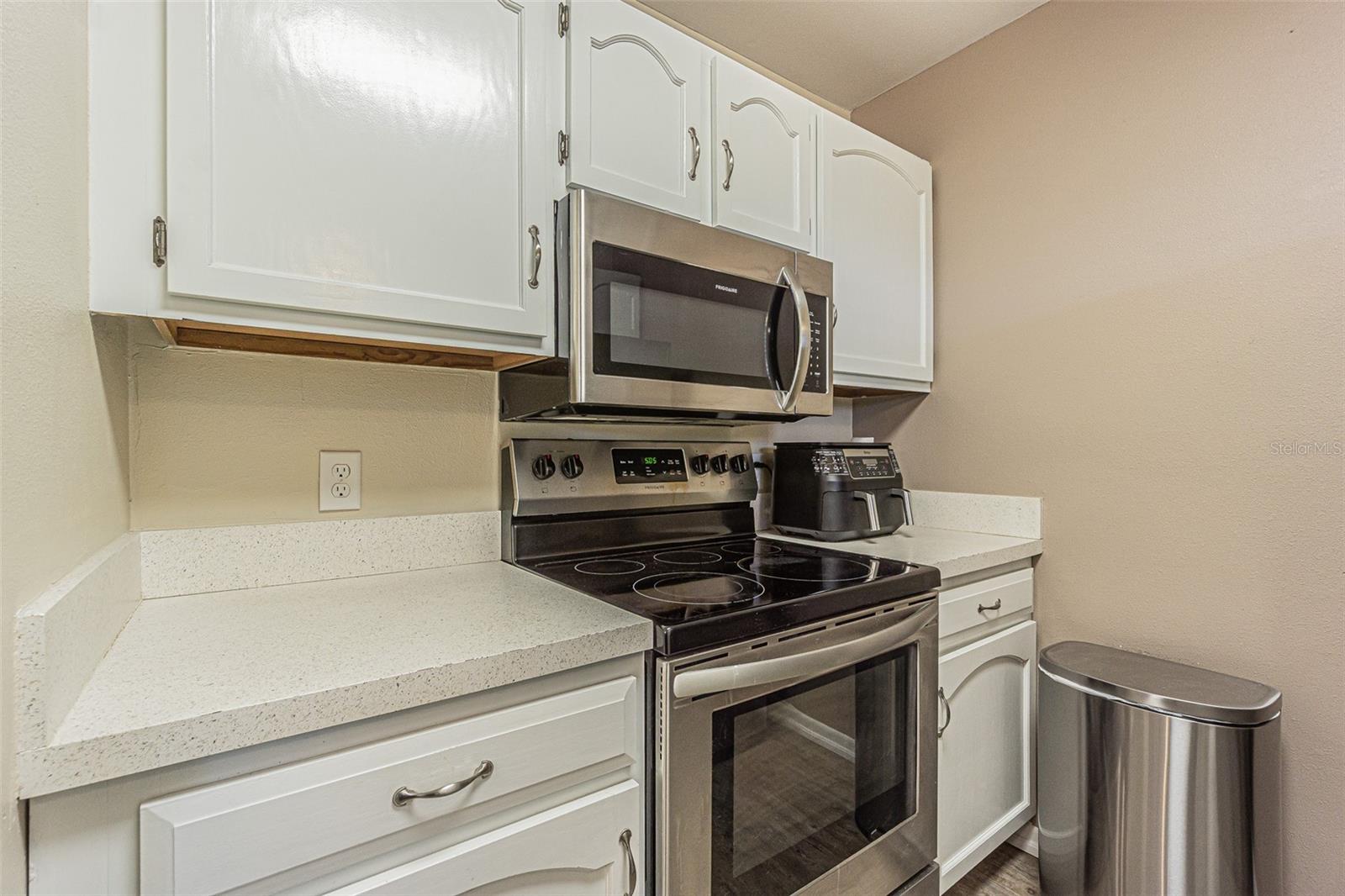8765 Bardmoor Unit 304, Seminole, FL 33777