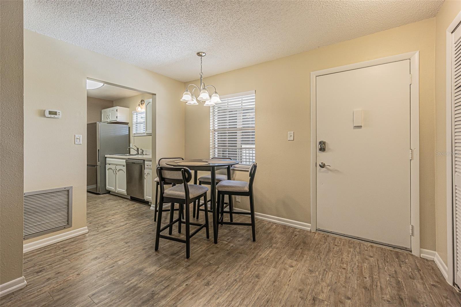 8765 Bardmoor Unit 304, Seminole, FL 33777