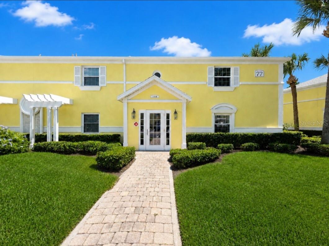 118 Pompano Unit B, St Petersburg, FL 33705