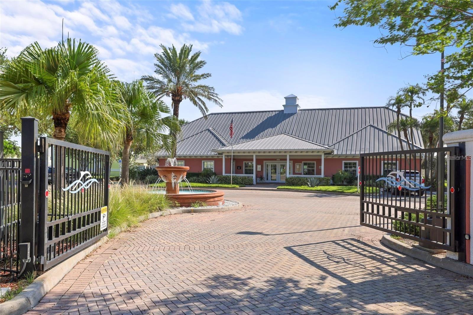 118 Pompano Unit B, St Petersburg, FL 33705