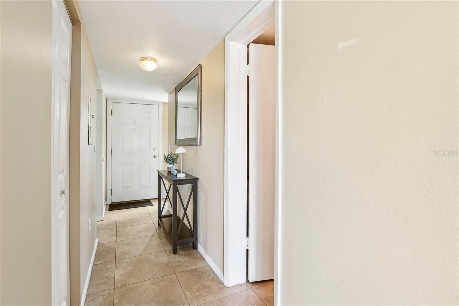 6325 Newtown Unit 25b2, Tampa, FL 33615