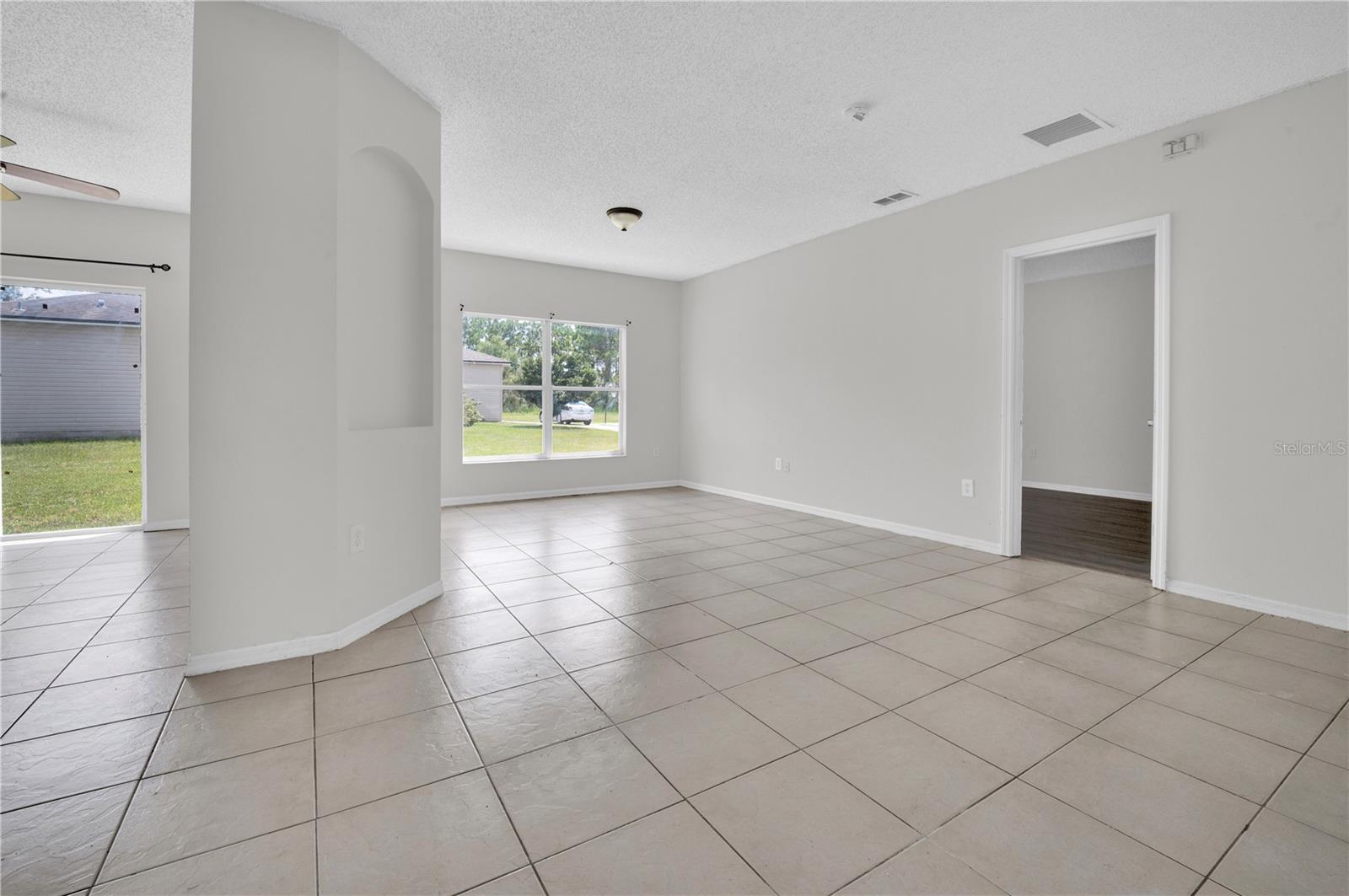 433 Lakeview, Poinciana, FL 34759